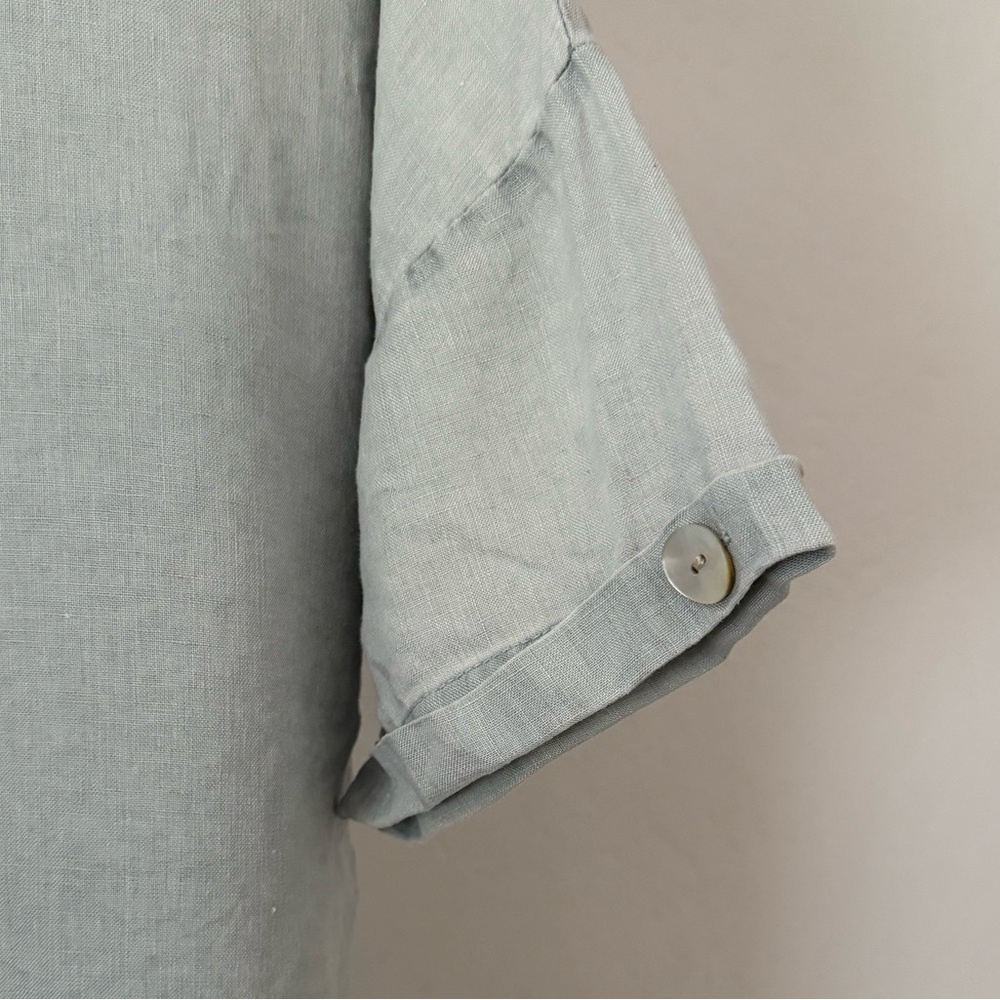 Bundle 3 for 50% off Y2K XCVI Gray Lightweight Linen Blouse with Shell Buttons - Picture 3 of 7